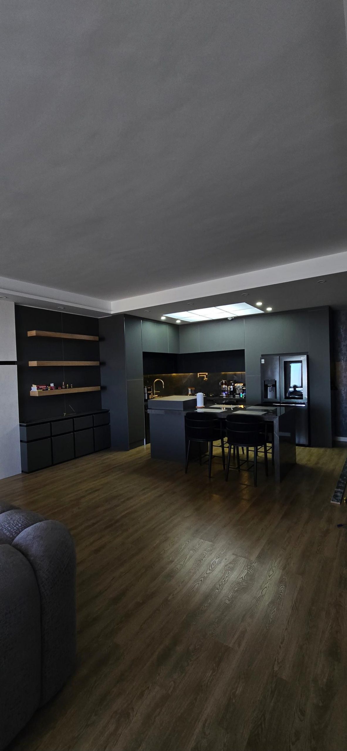 کابینت هایگلاس